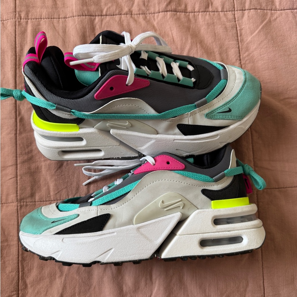Nike | women’s air max furyosa | 9